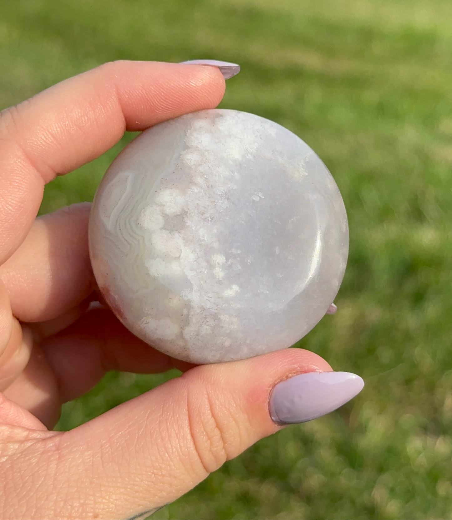 Flower Agate Round Palm Stone (powerful transformation) (E) 68g