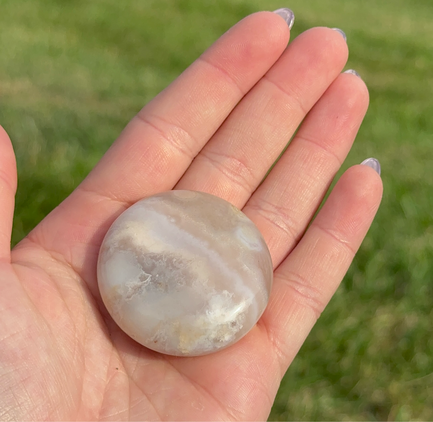 Flower Agate Round Palm Stone (powerful transformation) (I) 37g