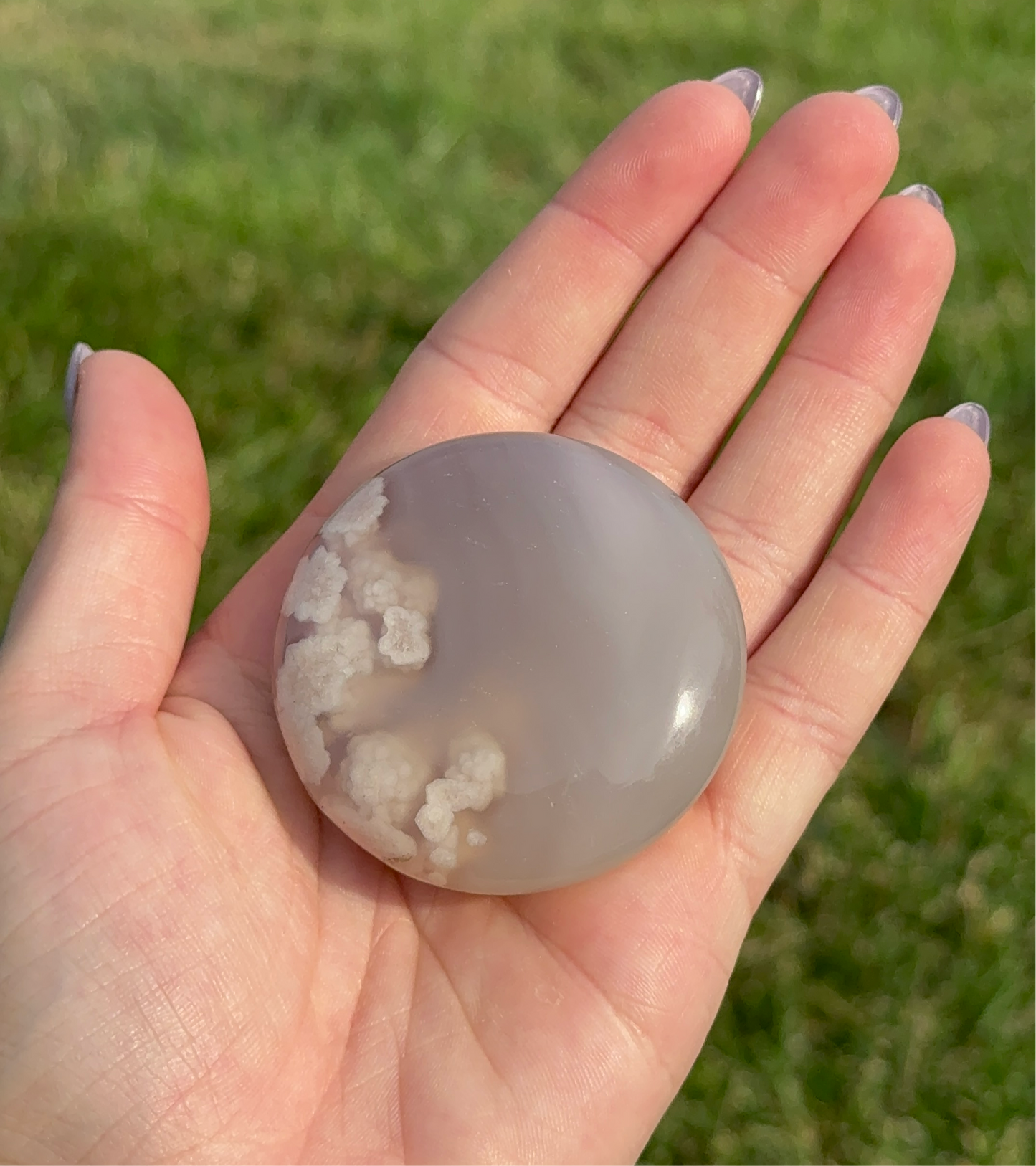 Flower Agate Round Palm Stone (powerful transformation) (C) 77g