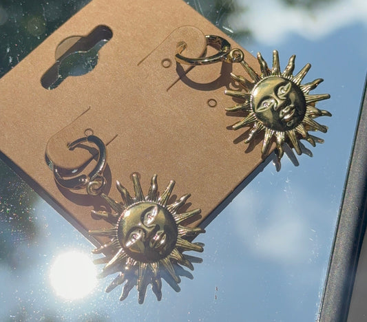 Happy Sun 14k Gold Hugge Hoops